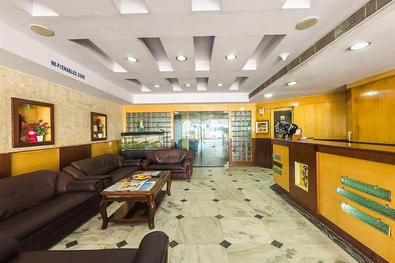 Hotel Mars Chennai Bagian luar foto
