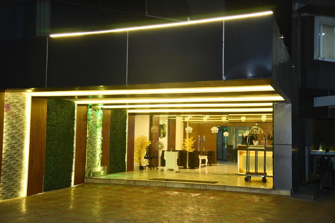 Hotel Mars Chennai Bagian luar foto