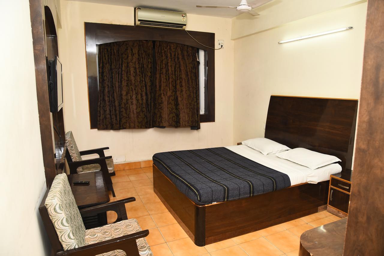 Hotel Mars Chennai Bagian luar foto