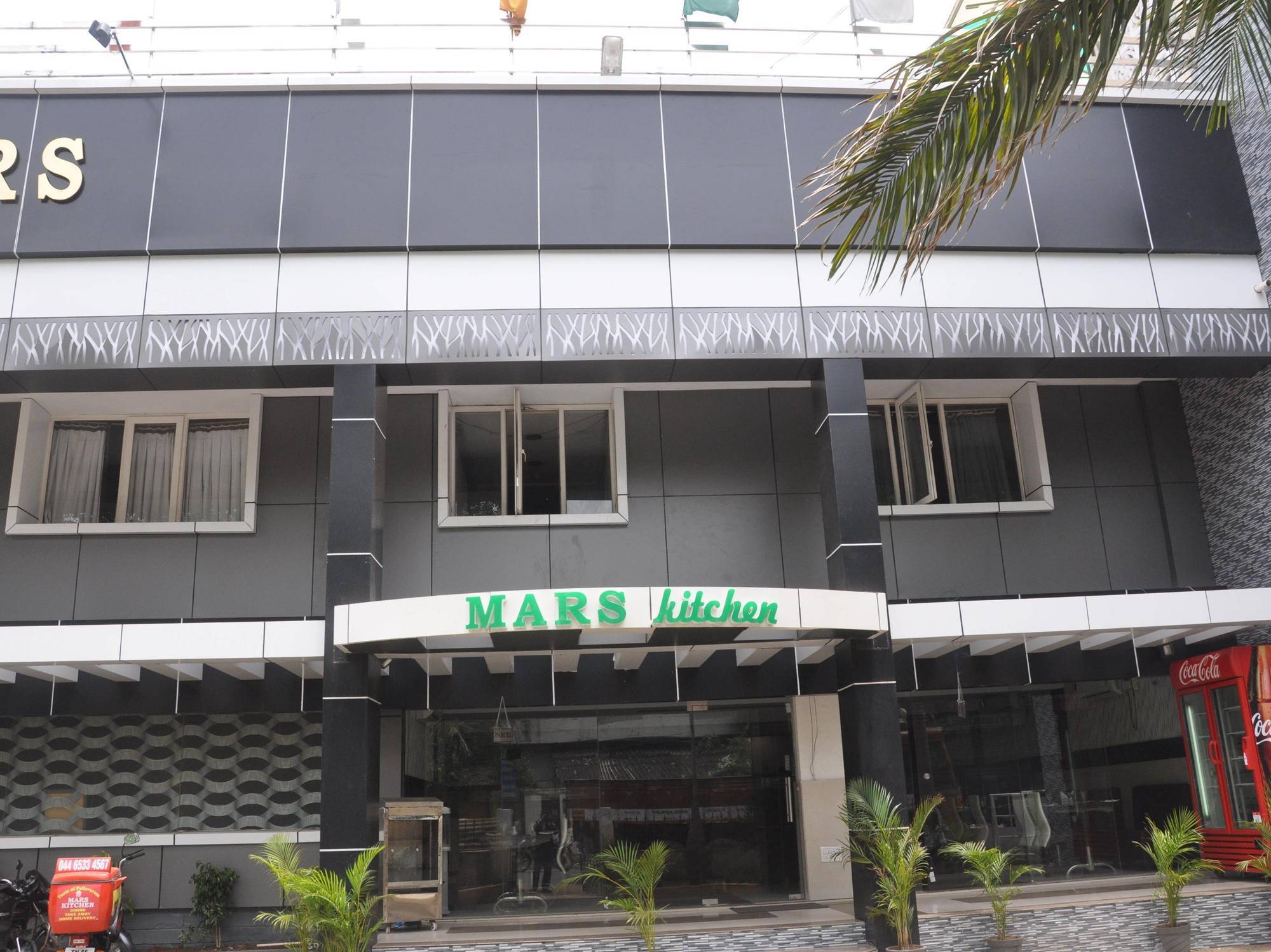 Hotel Mars Chennai Bagian luar foto